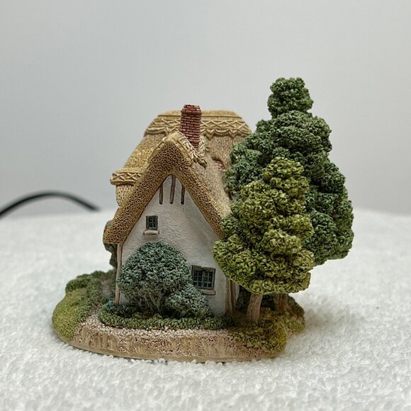 Lilliput Lane Camomile Lawn With Box from 1992 (no deed) - Picture 6 of 10